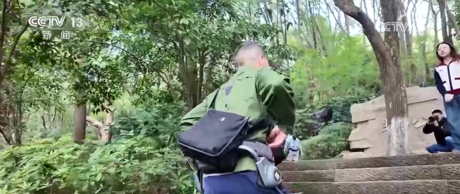 务”催生多样“智”享养老消费新场景新葡京银发经济活力涌动 “科技+服(图10)